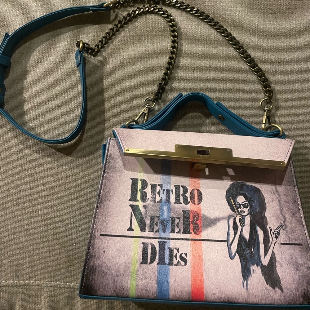 La Rose de Sim ‘Retro Never Dies’ Purse